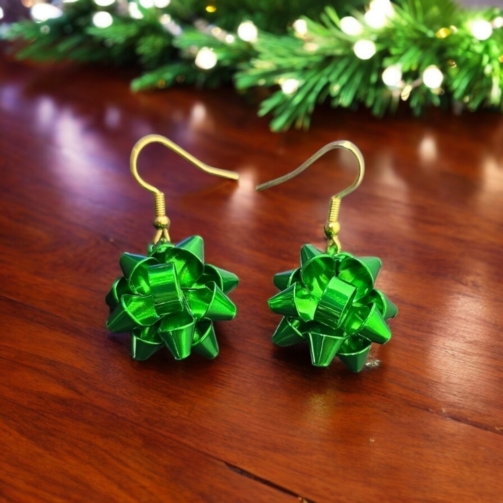 Green Ribbon Bow Holiday Festive Dangle Earrings